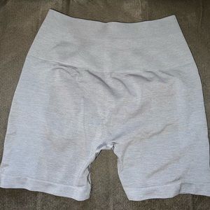 alphalete amplify short shorts, thundercloud